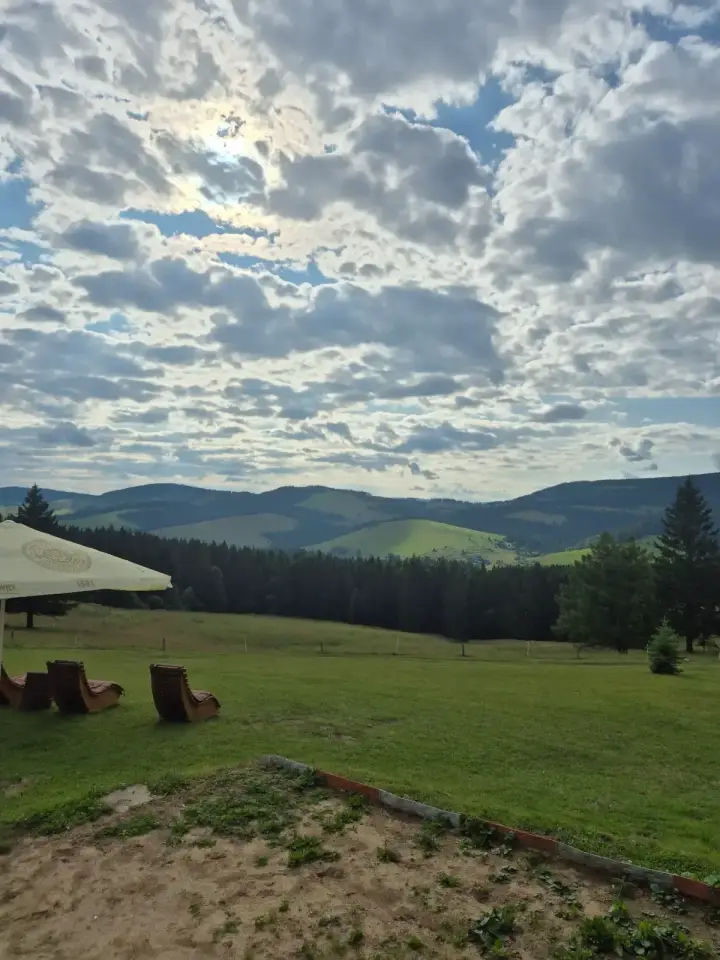 Afternoon Valley Air