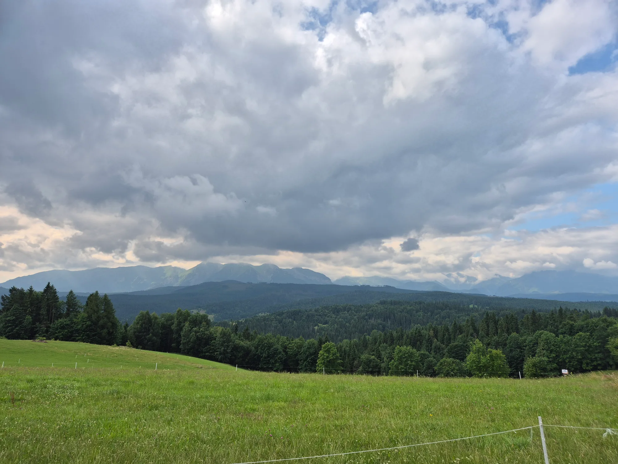 Overcast Tatra Horizon