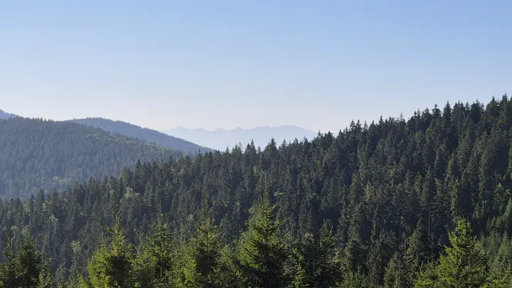 Gap to Distant Peaks